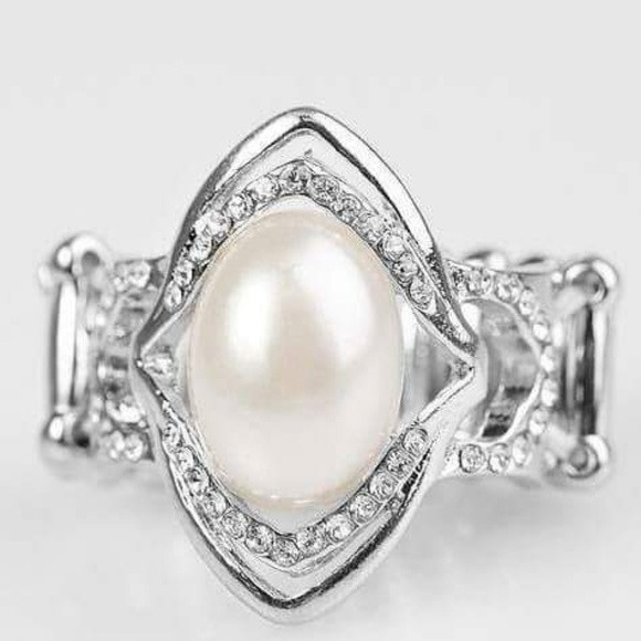 Pearl ring - Picture 1 of 1